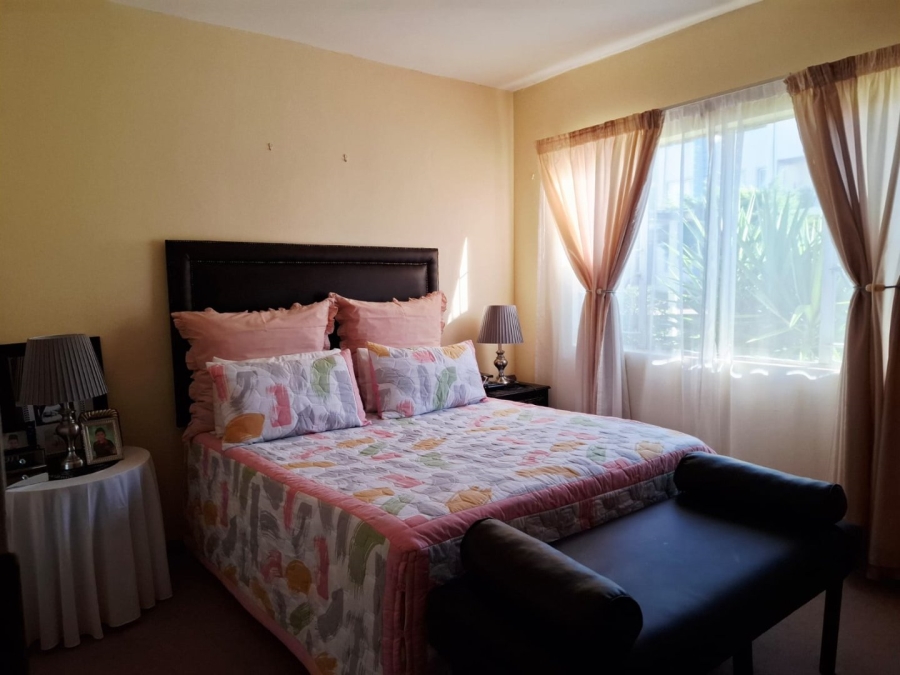 2 Bedroom Property for Sale in Langenhovenpark Free State